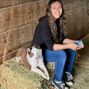 Meet your Posher, Isela